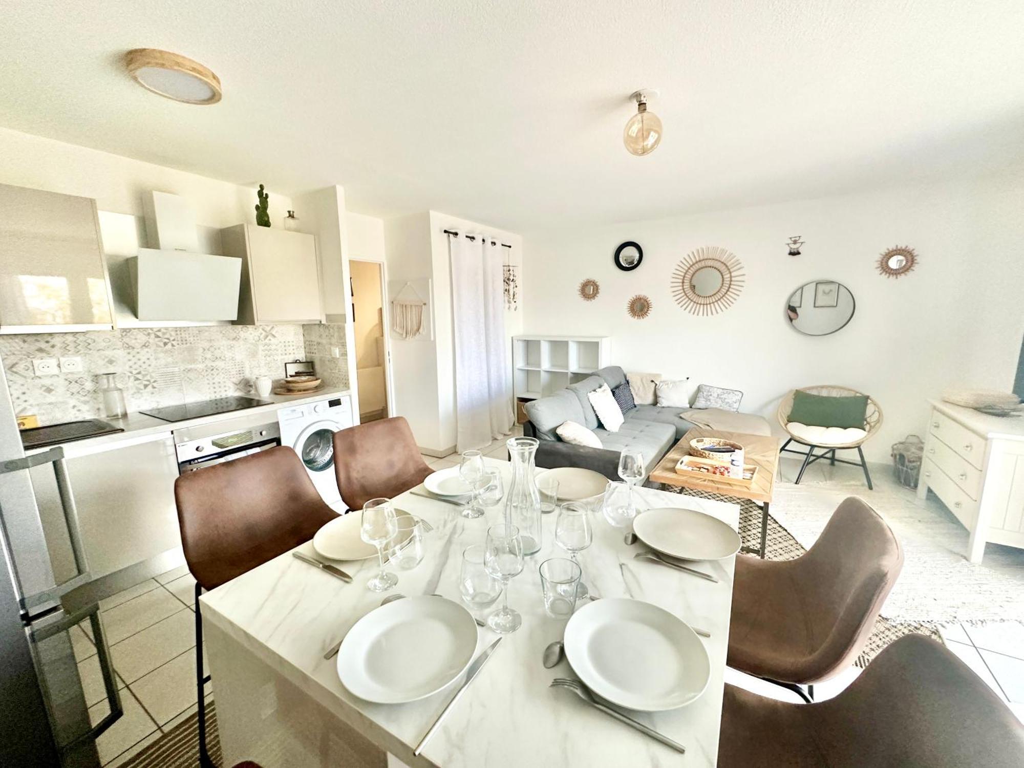 L'Arsene, Un Cocon Avec Terrasse Apartment Panazol Bagian luar foto